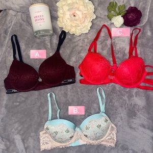 ✨32B✨Like new VICTORIA’s SECRET bras